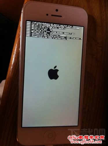 苹果IOS9越狱白苹果怎么办? 苹果IOS9越狱白苹果怎么办?
